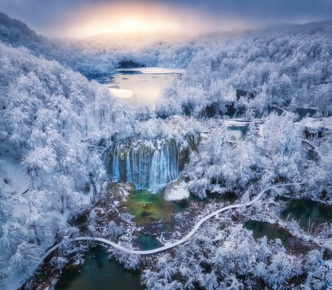 plitvice-lakes-winter.jpg
